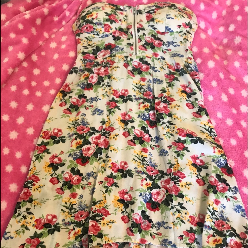 Medium Strapless hi-lo dress Zip Front Floral